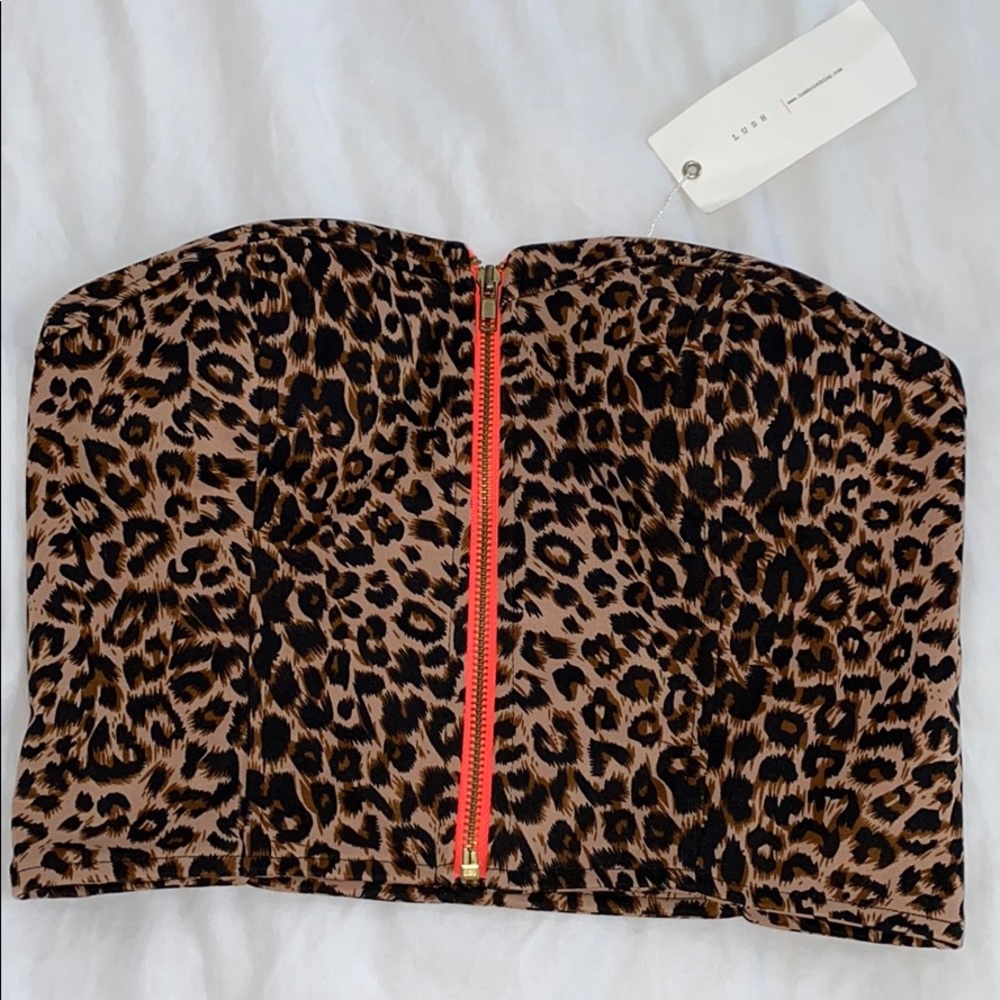 lush cheetah crop top w zipper never worn